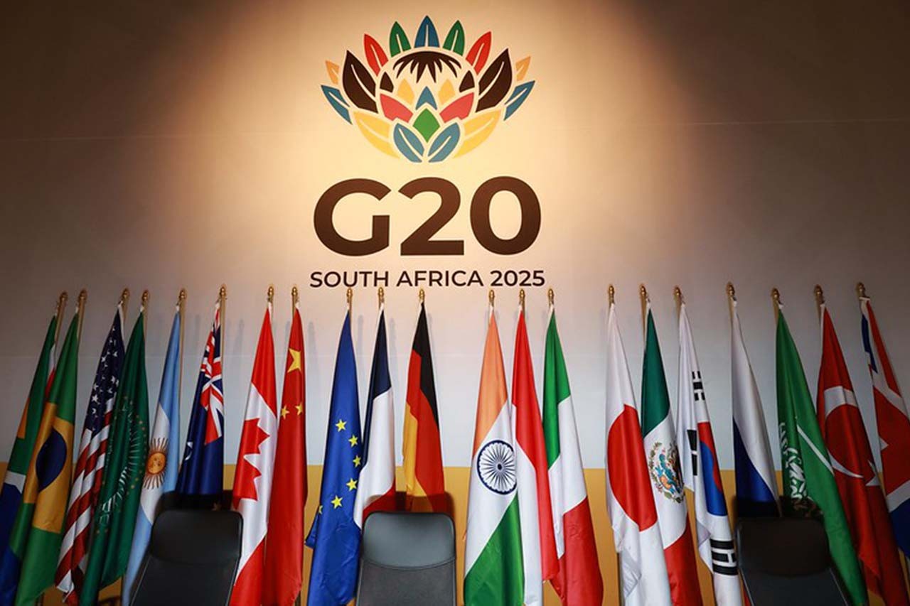 Flags of the G20-members in Cape Town