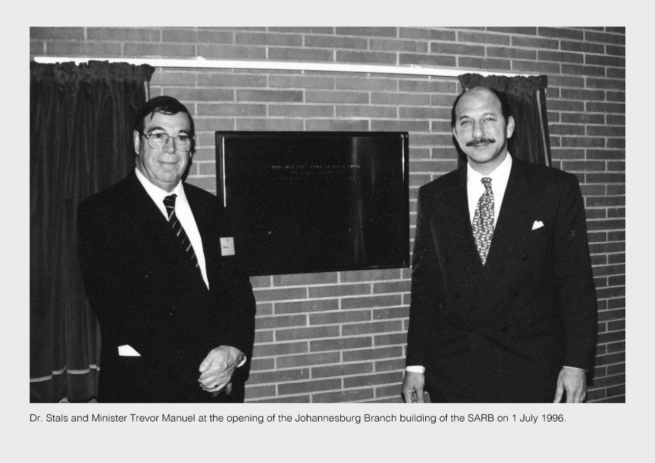 Dr Stals and Minister Trevor Manuel  at the opening of the Johannesburg branch building of the SARB on 1 July 1996